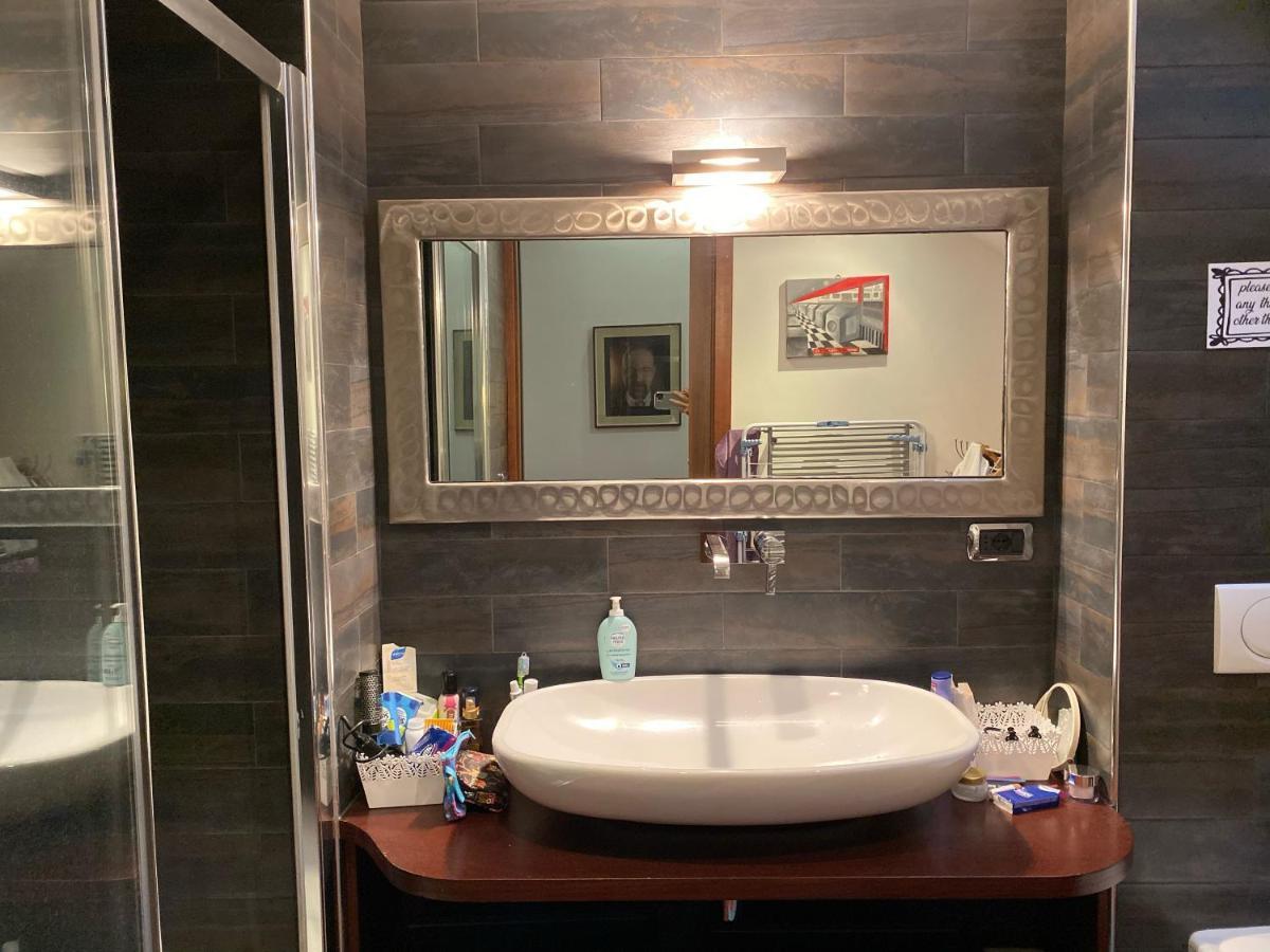 Modern Apartment Piazza Statuto Porta Susa Fs 토리노 외부 사진